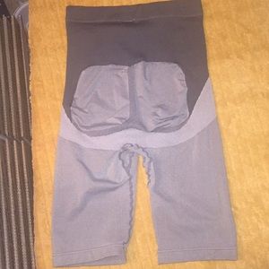 Lanaform Mass&Slim XL shapewear shorts in EUC F-16
